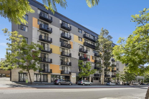 6 Executive Eastside Parking, Gym & Pool - QLD Tourism 25