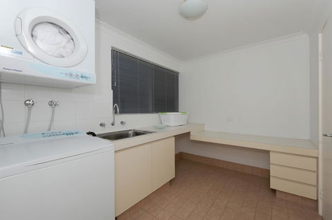 Cottesloe Beach House II - Queensland Tourism 20