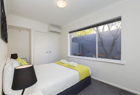 Cottesloe Beach House II - Queensland Tourism 13