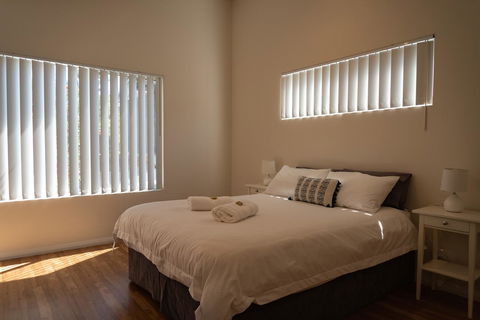 Cape Villas Dunsborough Unit 2 - QLD Tourism 8