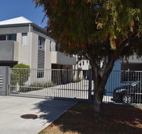 Central Executive Townhouse - Queensland Tourism