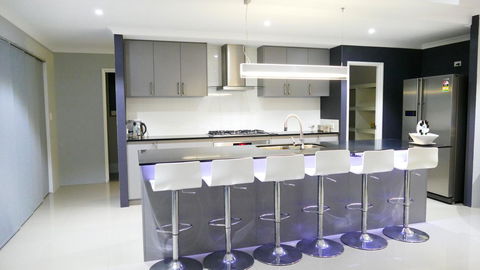Rainbow Dream House - Queensland Tourism 2