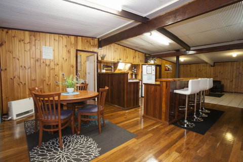 Rustic Retreat Esperance - QLD Tourism 11