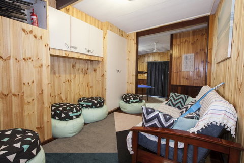 Rustic Retreat Esperance - QLD Tourism 17