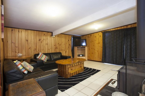 Rustic Retreat Esperance - QLD Tourism 8