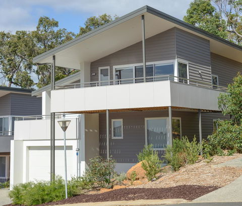 The Villa Dunsborough - Queensland Tourism 2