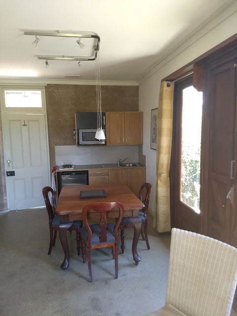 Hotham Ridge Estate - QLD Tourism 12