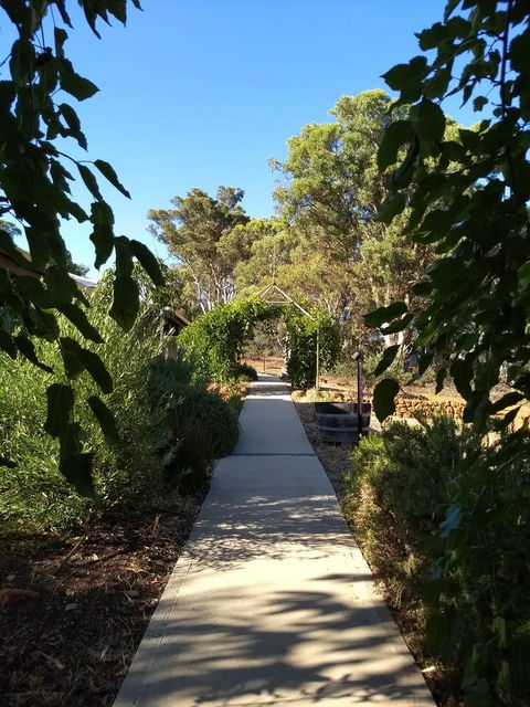 Hotham Ridge Estate - QLD Tourism 34