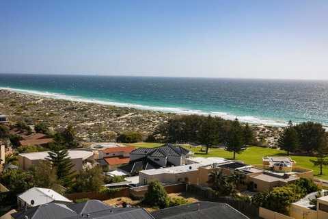 Quest Scarborough - QLD Tourism 10