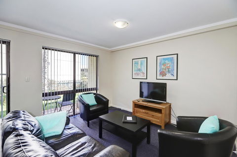 West Beach Lagoon 202 - Quiet & Ground Floor! - Queensland Tourism 12