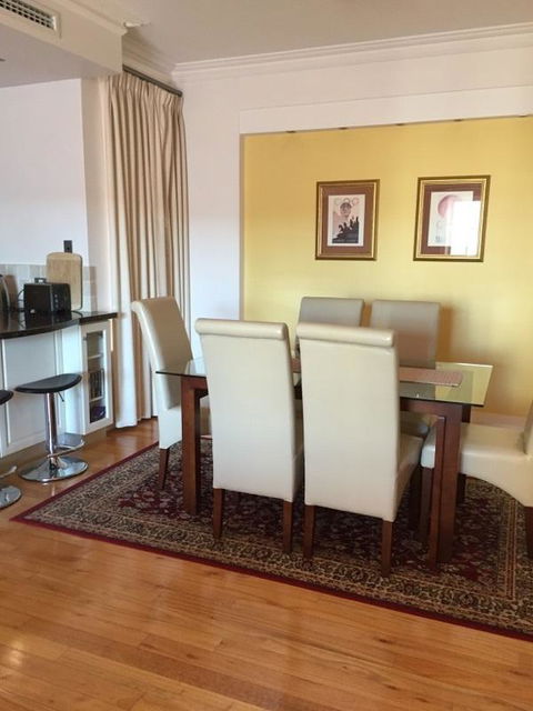 West End District Apartments - Queensland Tourism 25
