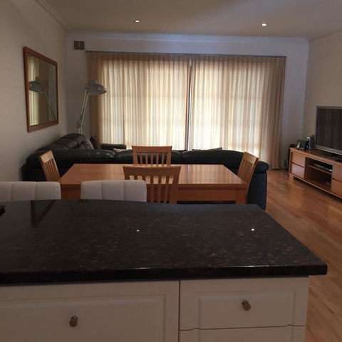 West End District Apartments - Queensland Tourism 14