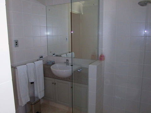 West End District Apartments - Queensland Tourism 19