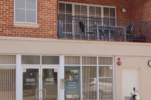 West End District Apartments - Queensland Tourism 10