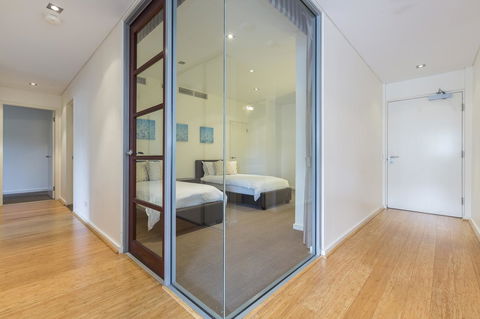 Gallery Serviced Apartments - Queensland Tourism 17