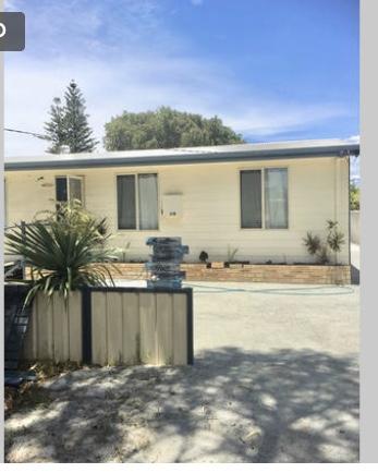 Jbay Beach Shack - QLD Tourism 0