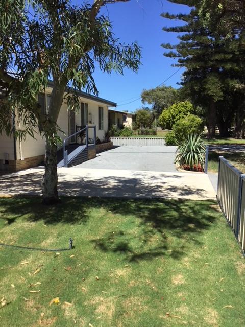 Jbay Beach Shack - QLD Tourism 1