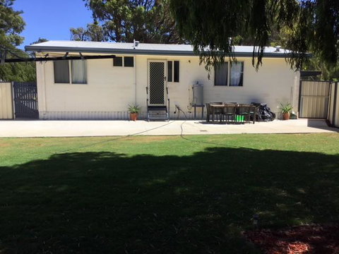 Jbay Beach Shack - QLD Tourism 2