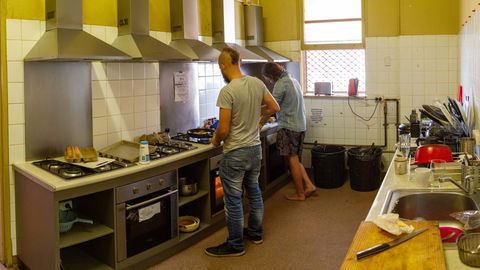 Fremantle Beach Backpackers - Queensland Tourism 30