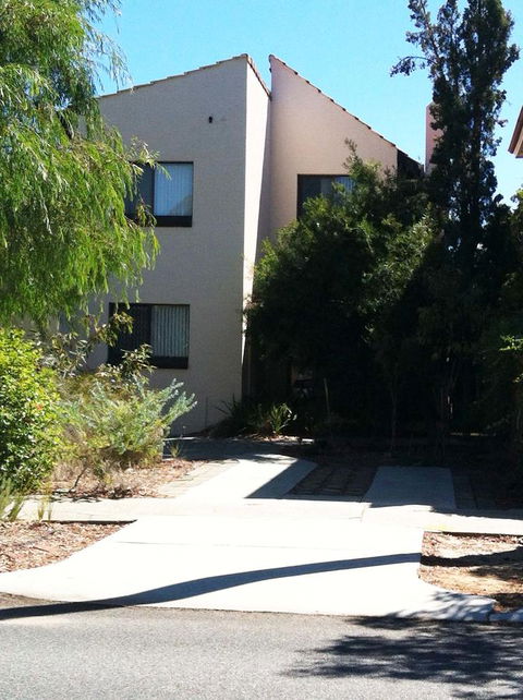 Kenata-Fairway Apartment Hotel - Queensland Tourism 15
