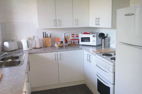 Kenata-Fairway Apartment Hotel - Queensland Tourism 24