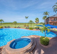 Moonlight Bay Suites