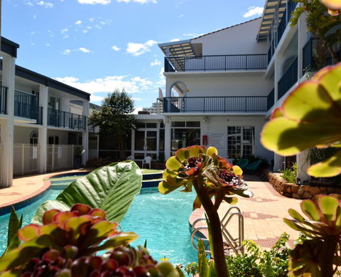 West Beach Lagoon 114 â€“ Ocean Views - Queensland Tourism 17