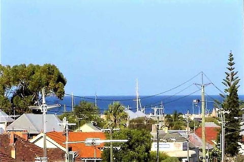 Fremantle Heritage Home For You To Enjoy! - Queensland Tourism 1