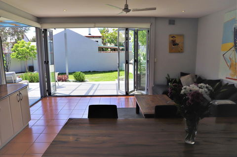 Fremantle Heritage Home For You To Enjoy! - Queensland Tourism 11