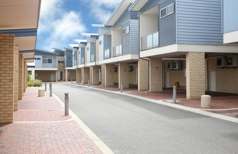 Nesuto Geraldton - QLD Tourism 25