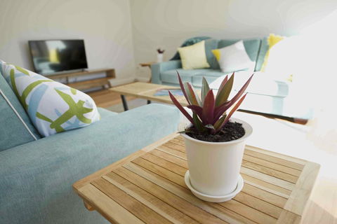 Sunny Blinco Street House - Queensland Tourism 7