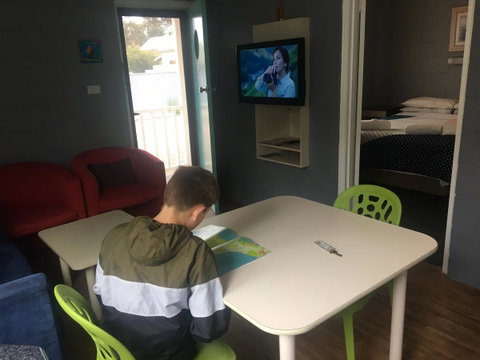 Esperance Central Accommodation - QLD Tourism 7