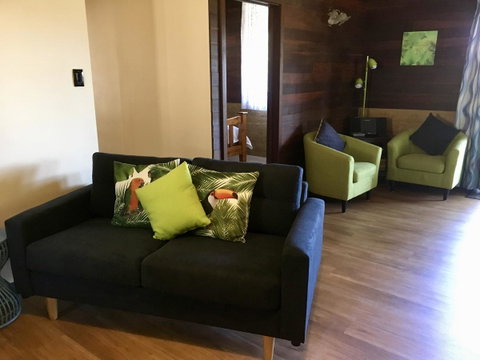 Kangaroo Valley Cottage - QLD Tourism 9