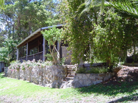 Kangaroo Valley Cottage - QLD Tourism 1