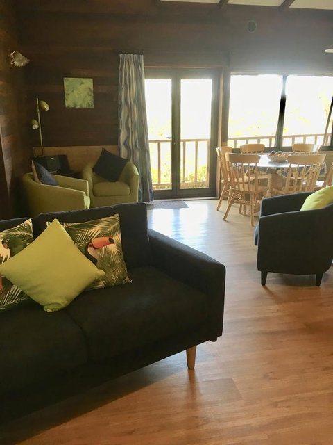 Kangaroo Valley Cottage - QLD Tourism 6