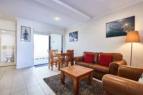 Fremantle Townhouse Unit 6 - Queensland Tourism 1