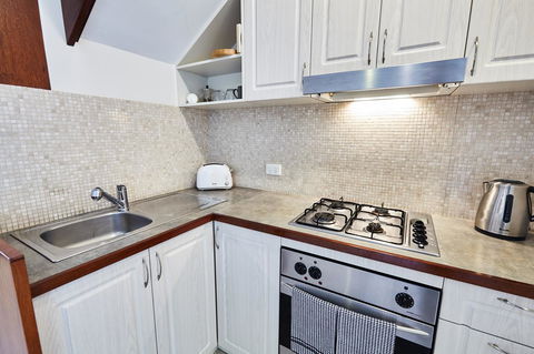 Fremantle Townhouse Unit 6 - Queensland Tourism 4