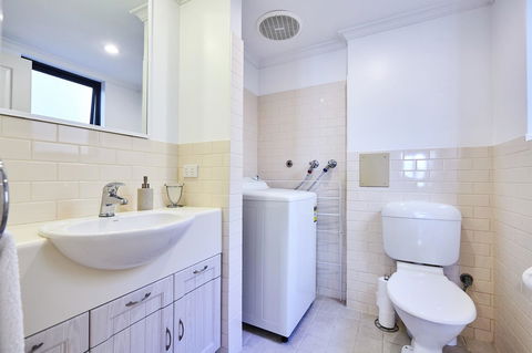 Fremantle Townhouse Unit 6 - Queensland Tourism 3