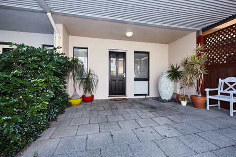 Fremantle Townhouse Unit 6 - Queensland Tourism 11
