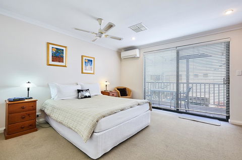 Fremantle Townhouse Unit 6 - Queensland Tourism 8