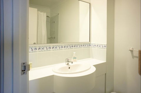 Oceanside 8 - Queensland Tourism 12