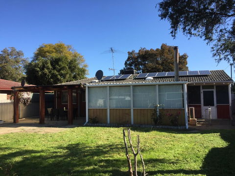 â˜… Stylish Family Home! â˜… - Queensland Tourism 26