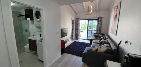 West Beach Lagoon 211 â€“ Great Views - QLD Tourism 6