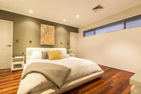 Book Ardross Accommodation Vacations QLD Tourism QLD Tourism