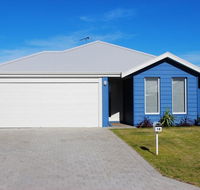 The beach house - QLD Tourism