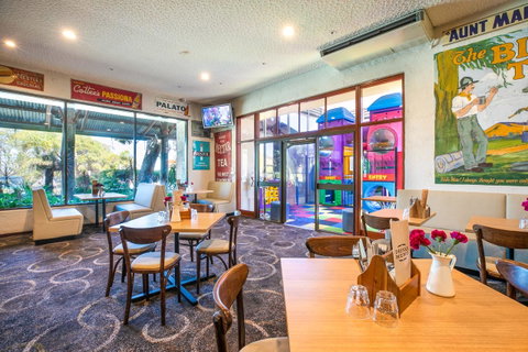 Nightcap At Wanneroo Tavern - QLD Tourism 6