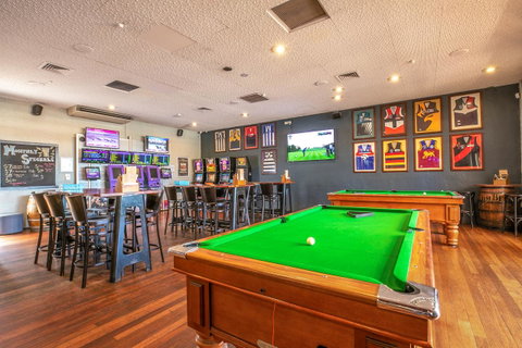 Nightcap At Wanneroo Tavern - QLD Tourism 5