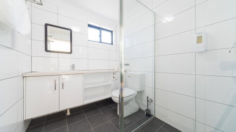Batavia Apartments - QLD Tourism 8