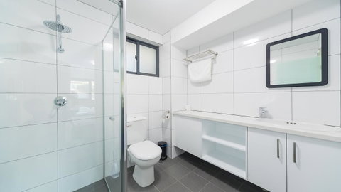 Batavia Apartments - QLD Tourism 6