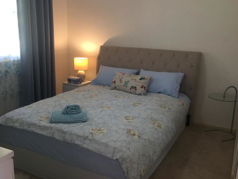 Bright & Beautiful Home On The Hills! - QLD Tourism 20